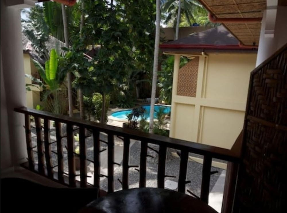 Alona Vida Beach Resort 6/64