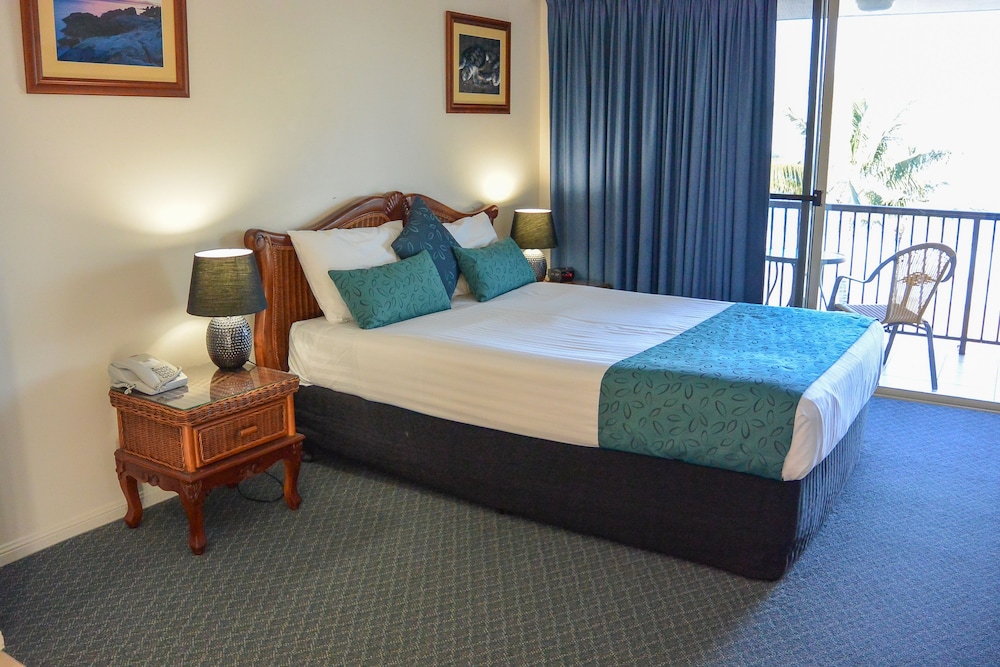Rose Bay Resort 26/70