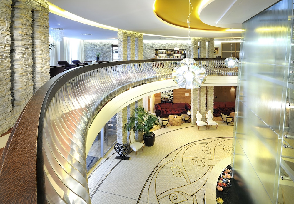 Hotel Alpine Palace 10/50