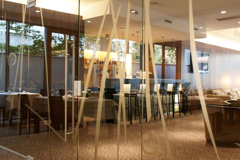 Hotel Avance 55/69