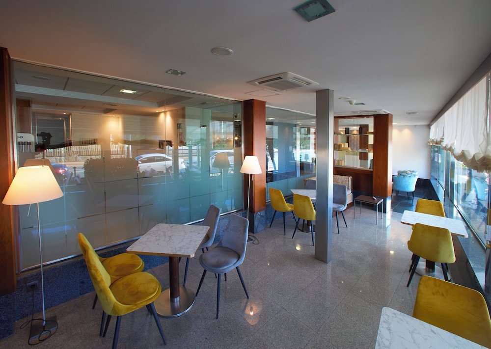 Canelas Hotel 37/45