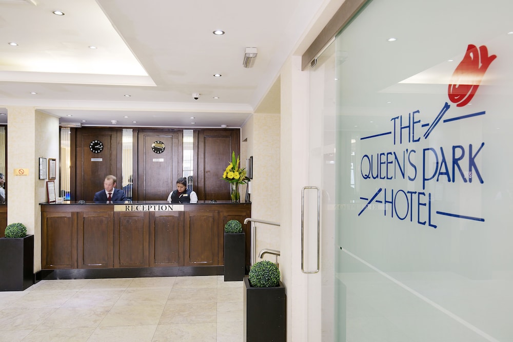 Queens Park Hotel 8/60
