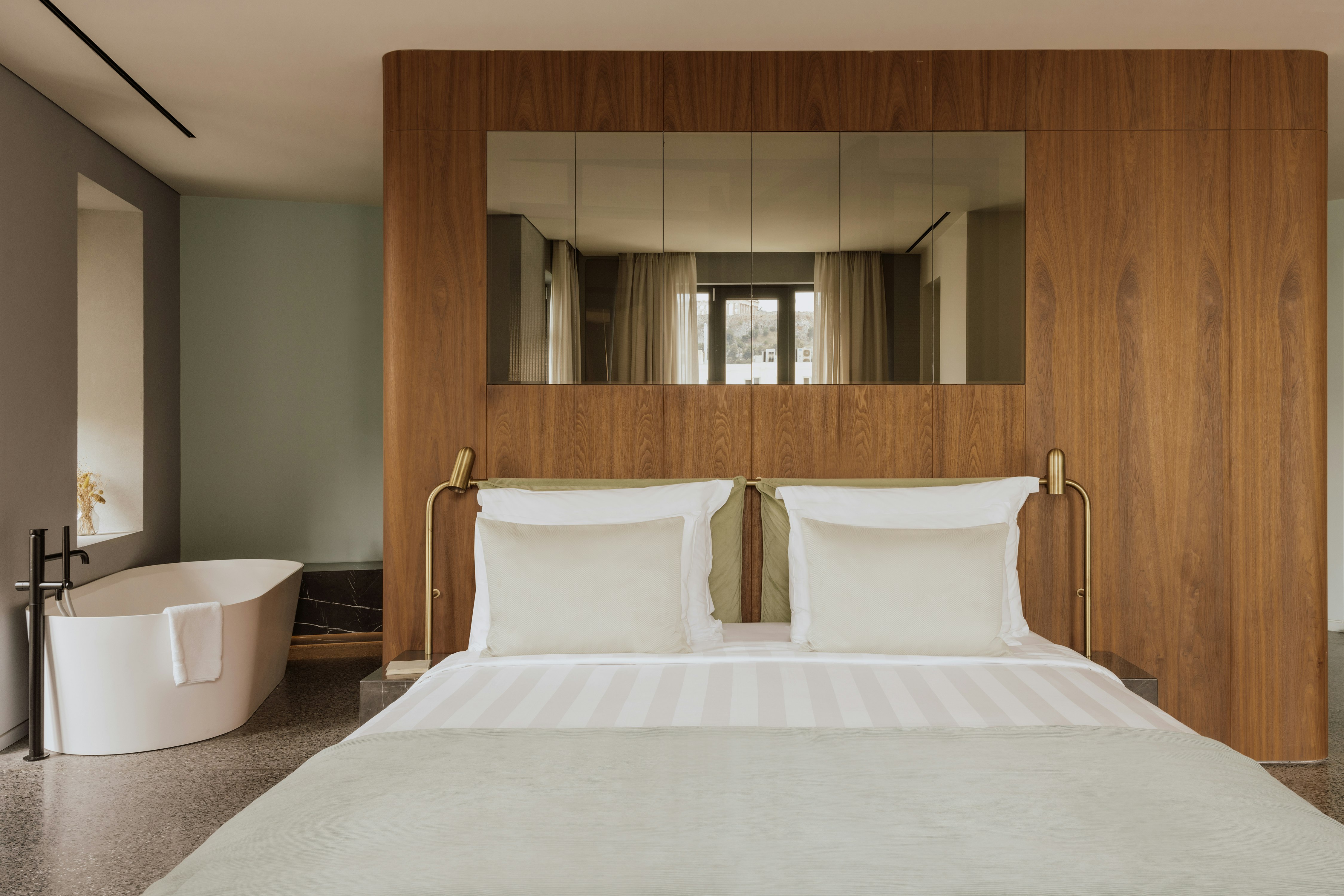 Perianth Hotel 28/61