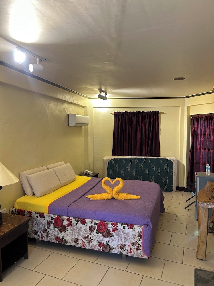 Alta Cebu Village Garden Resort 14/50