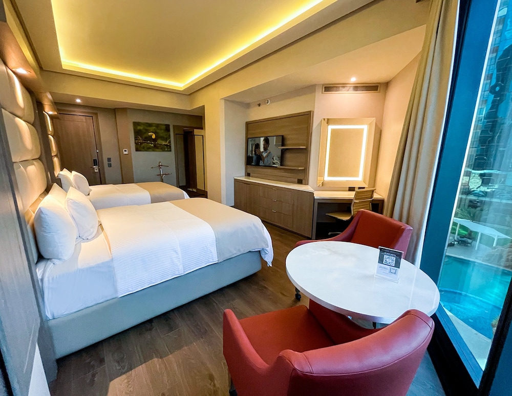 LUXURY, DOUBLE BED