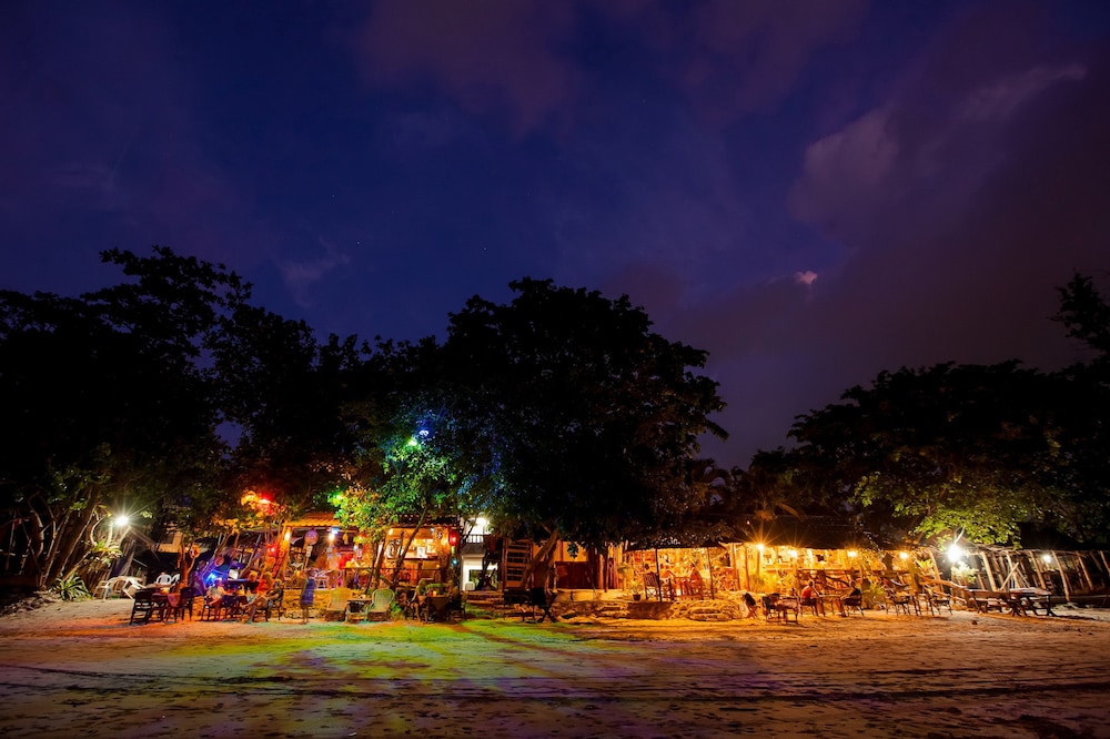 Klong Muang Sunset Hotel 4/25