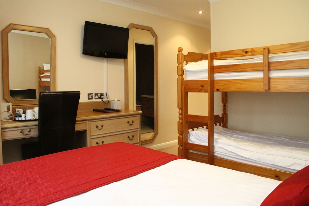 Exeter Court Hotel 25/66