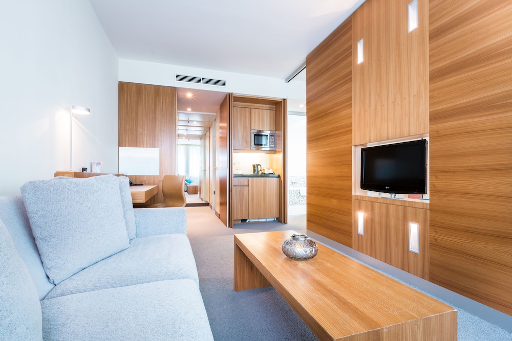 Lindner Hotel Berlin Ku'damm, part of JdV by Hyatt 48/67
