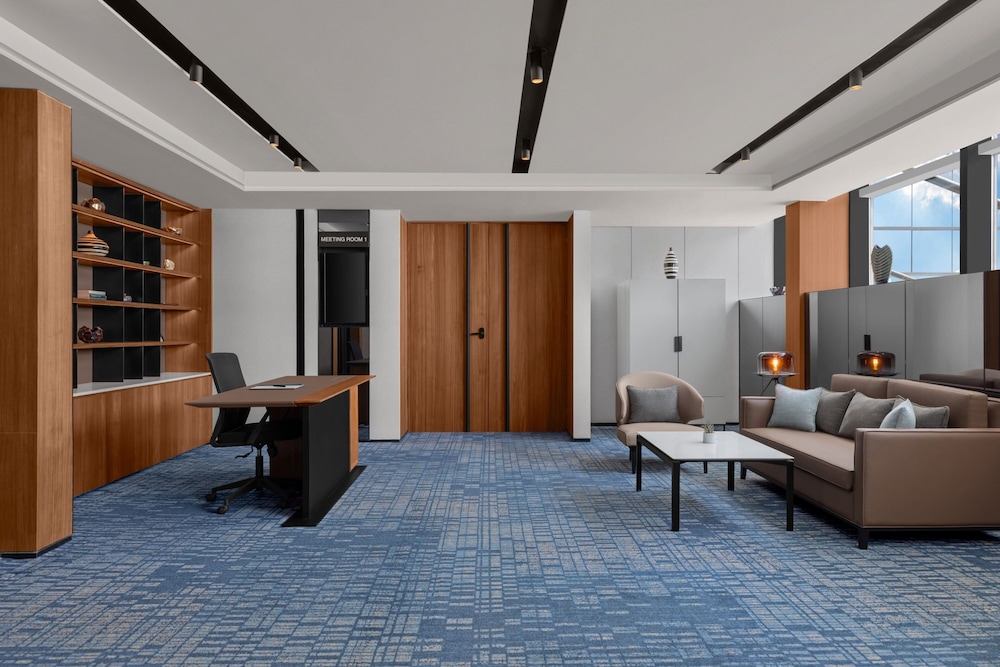 Fairfield by Marriott Cebu Mandaue City 11/22