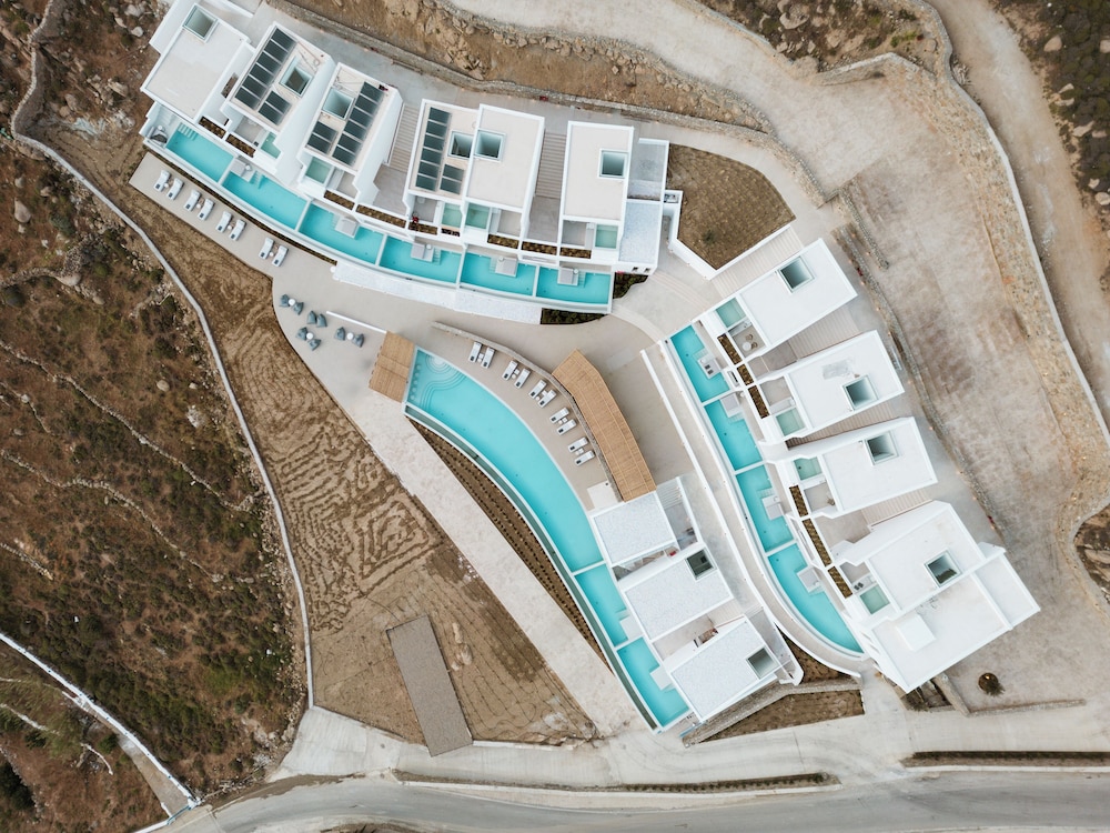 Mykonos Flow - Super Paradise in MYKONOS