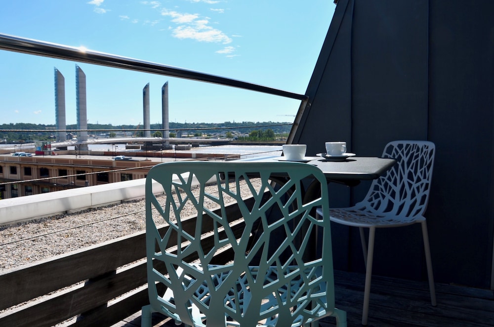 Seeko o Hotel Bordeaux 4/65