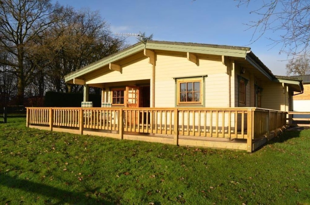 Stable Lodge 18/18
