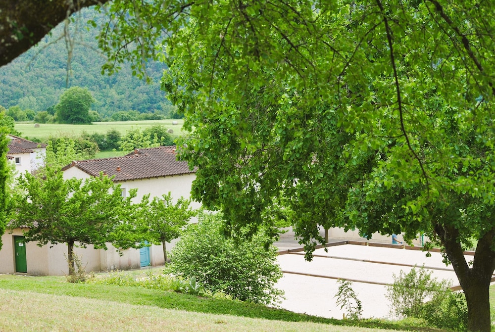 Le Domaine des Cazelles by Ateya Vacances 25/50