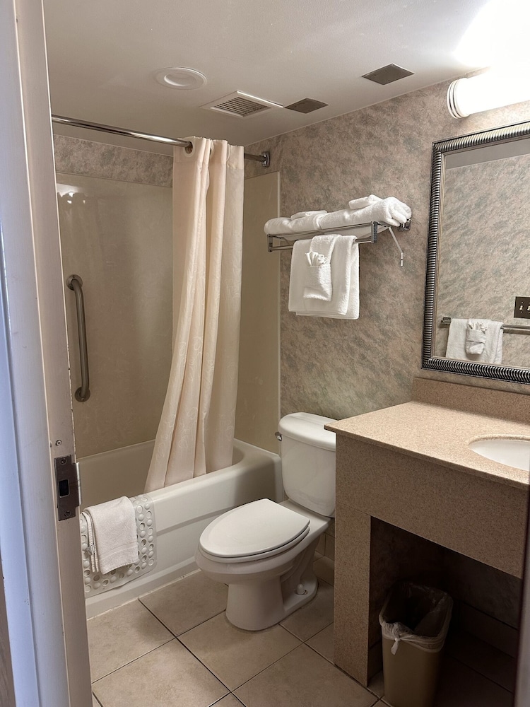 The Breakers Resort Inn 26/29