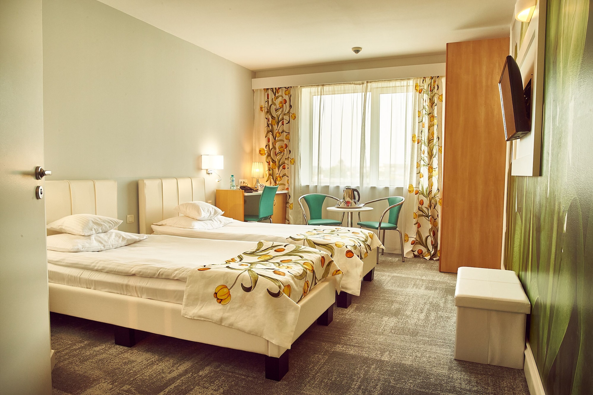 STANDARD, TWIN BEDS