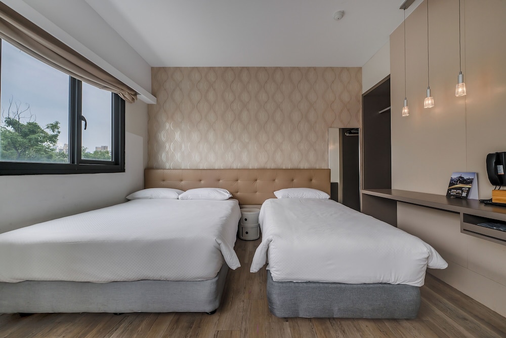 CHECK inn Express Kaohsiung Love River 27/66