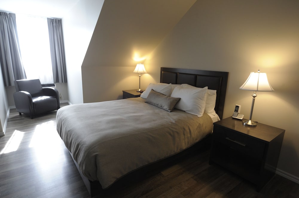 Travelodge by Wyndham Roberval 15/40