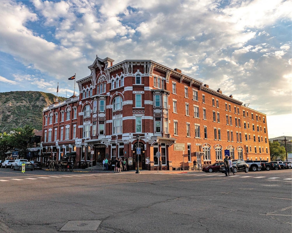 HISTORIC STRATER HOTEL 9/68