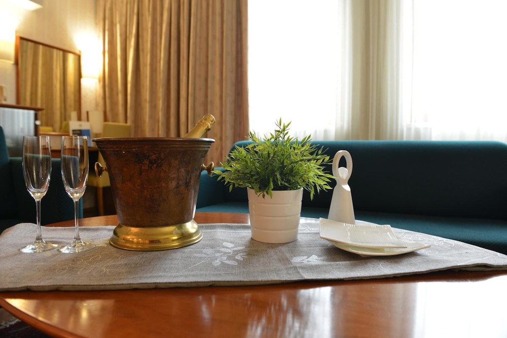 Karpos Hotel 29/50