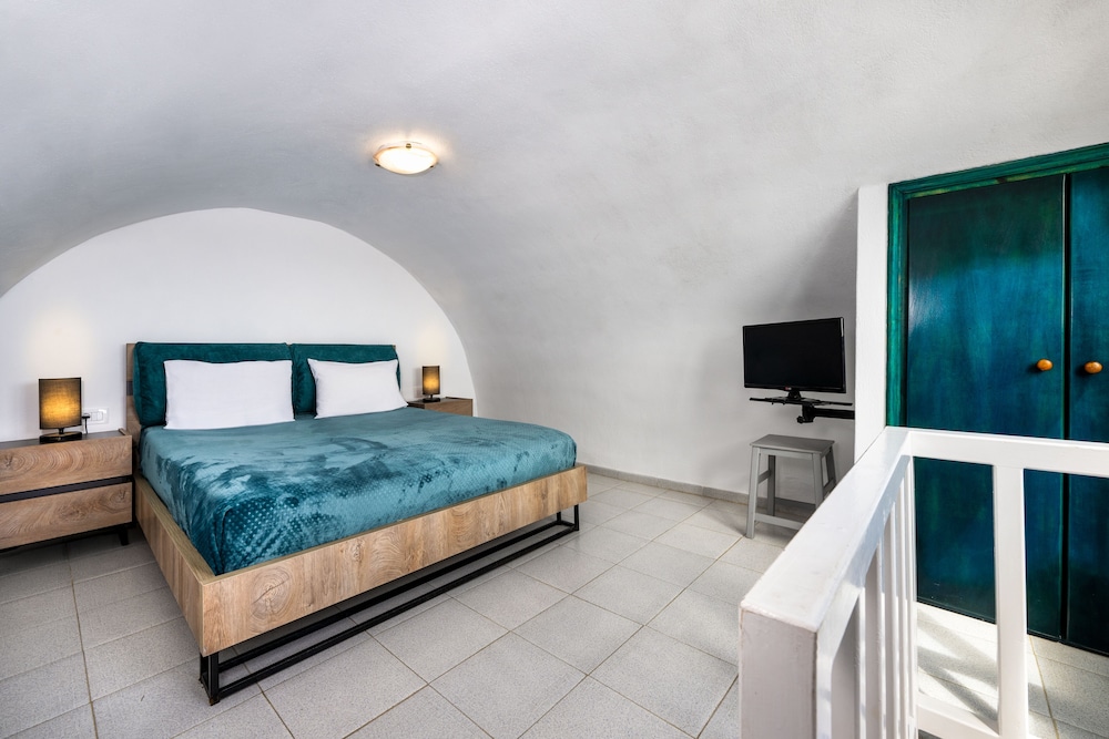 HONEYMOON, DUPLEX
