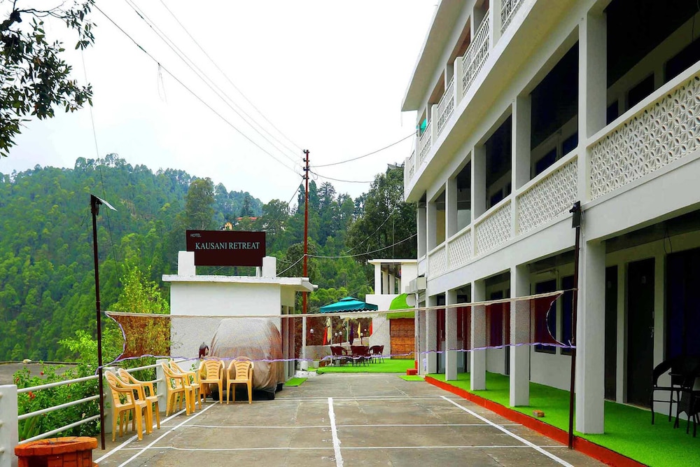 Hotel Kausani Retreat 33/48