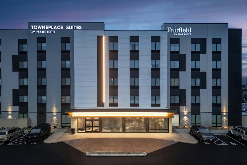 Fairfield By Marriott Inn & Suites Cincinnati Oakley 1/25