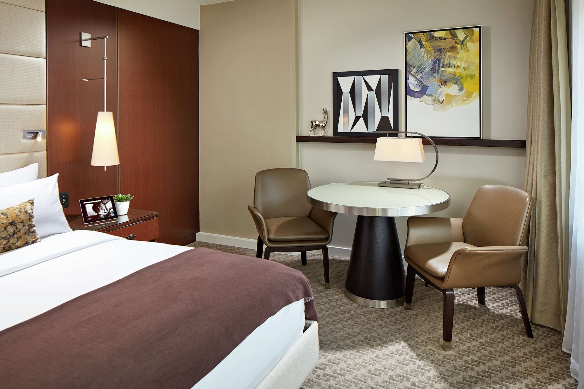 غرفة ديلوكس بسريرين كوين لذوي الإعاقة، The Statler Dallas Curio Collection By Hilton 6/8