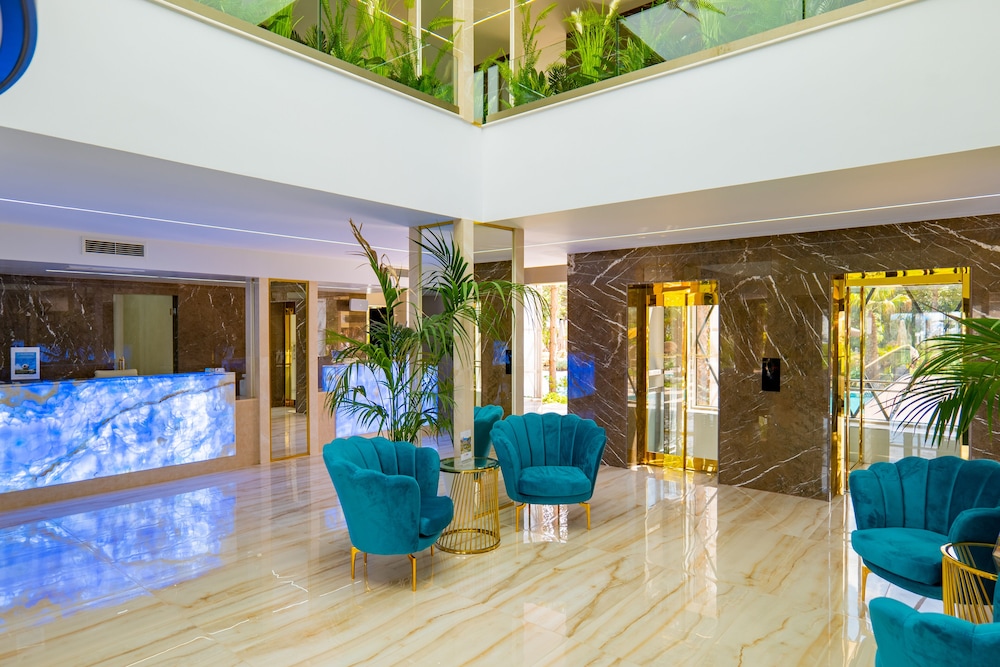 Harmony Suites 11, 12 Grand Resort 7/50