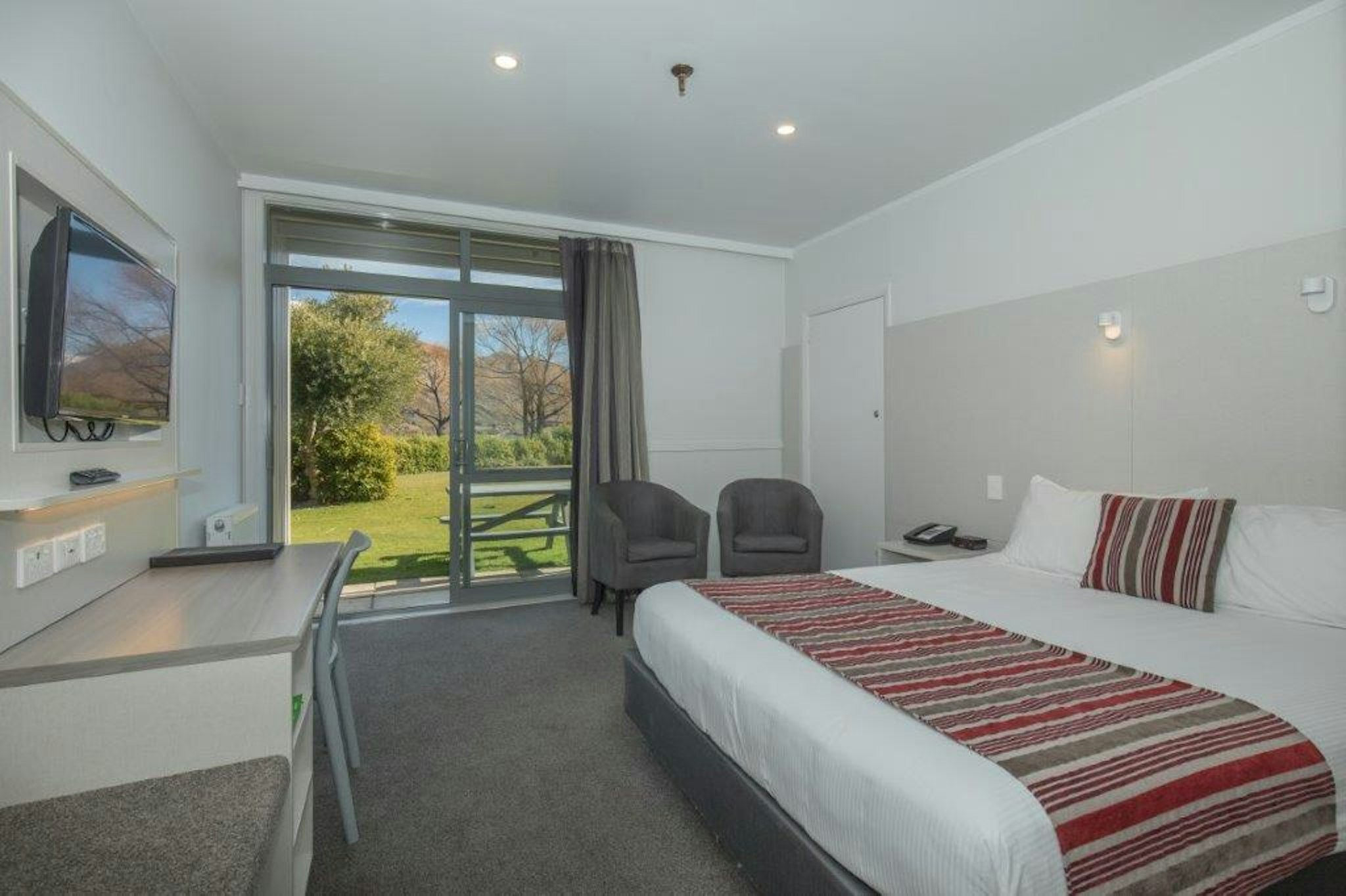 Wanaka Hotel 12/37