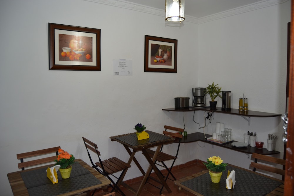 Pension Giraldilla 58/67