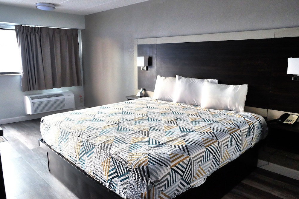 Motel6 Burnsville, MN 22/46