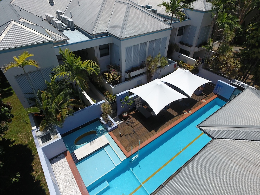 Silkari The Pavilions Port Douglas 60/65