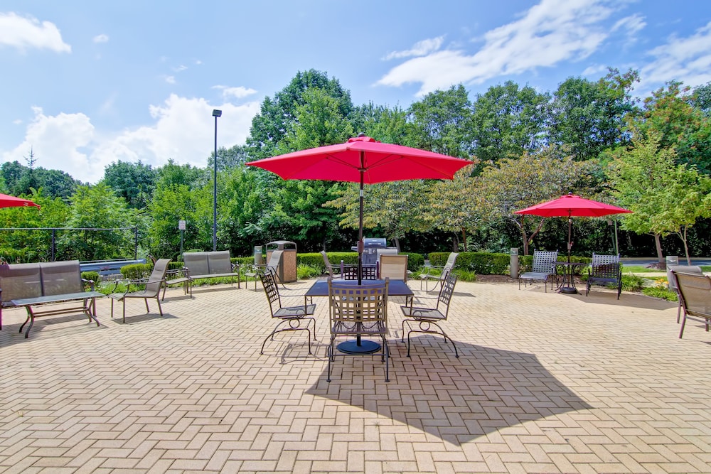 Hampton Inn Suites Leesburg 6/60