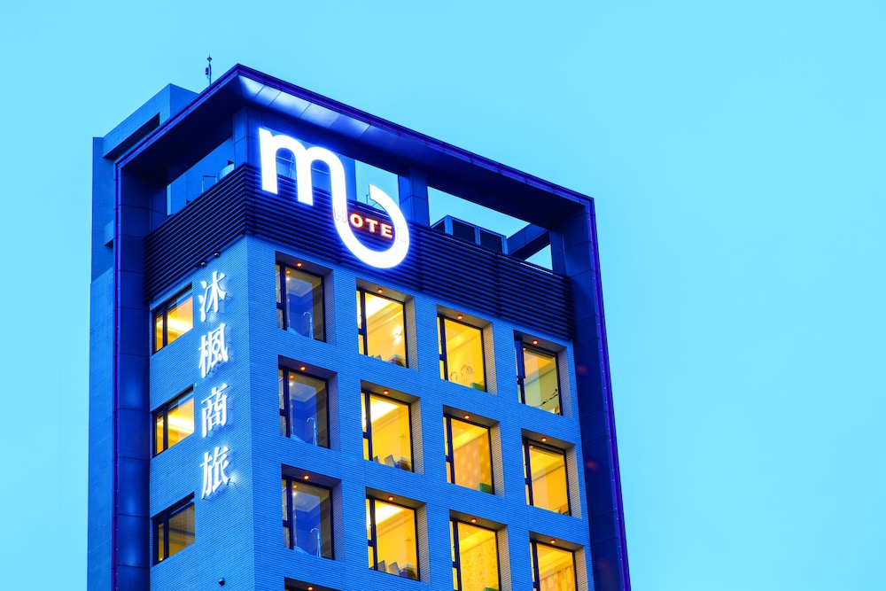 Hotel MU 1/36