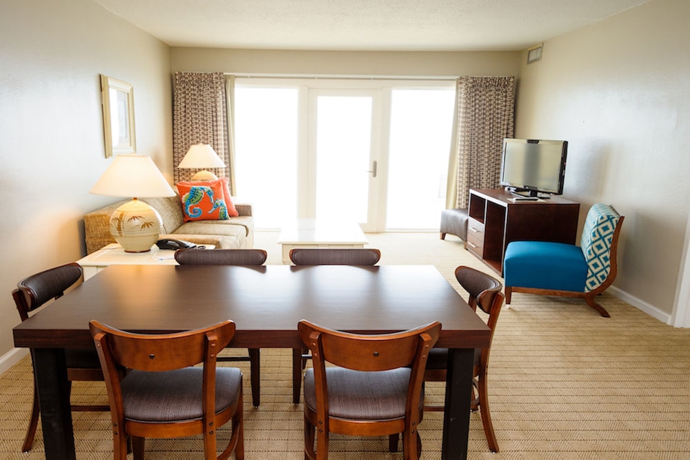 Sea Ranch Resort 44/68