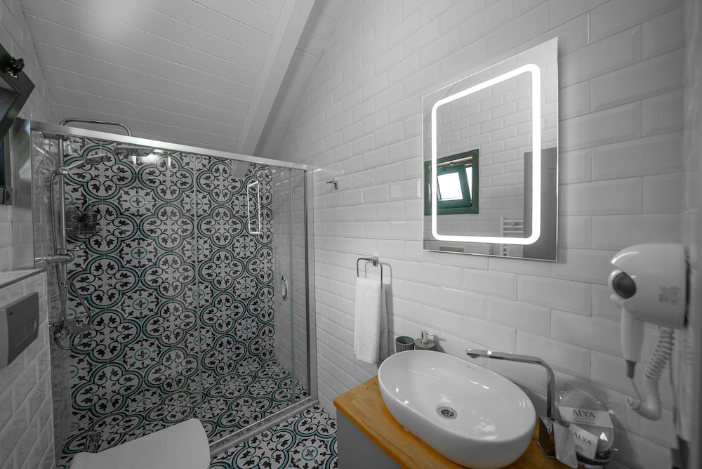 Alya Kartepe Villa Hotel 48/50