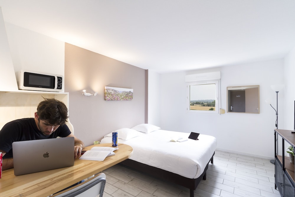 Garden City Aix En Provence Puyricard 19/61