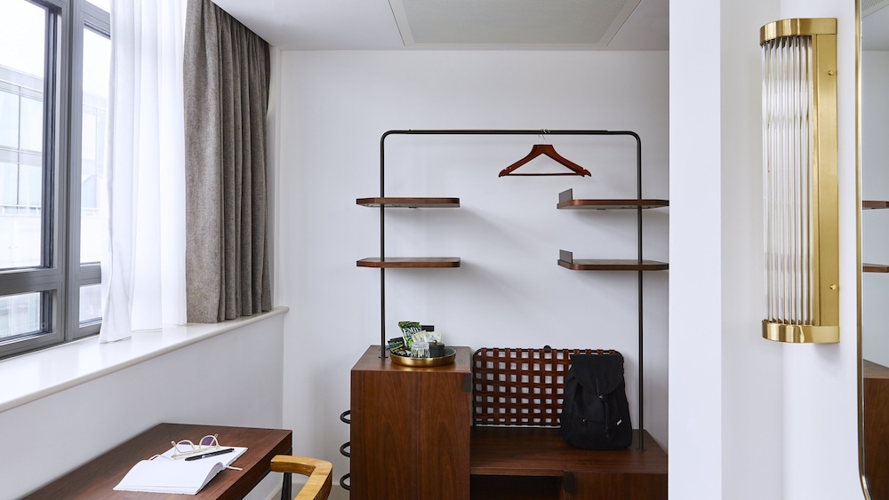Hotel Indigo London - 1 Leicester Square by IHG 6/80