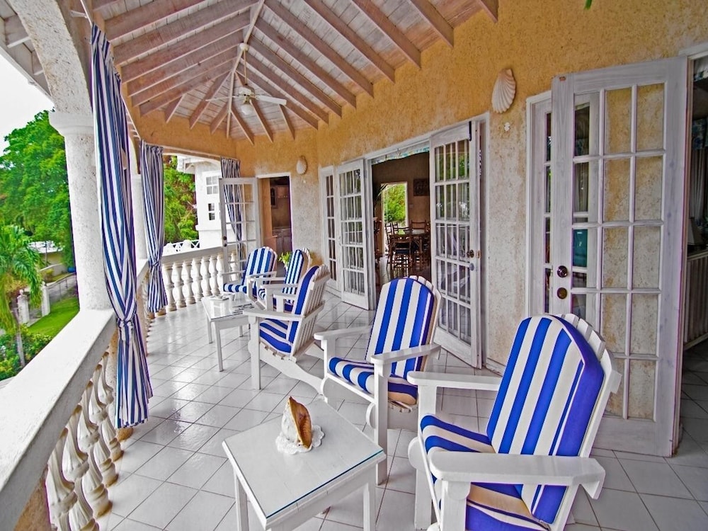 Sea Symphony Villa 20/50