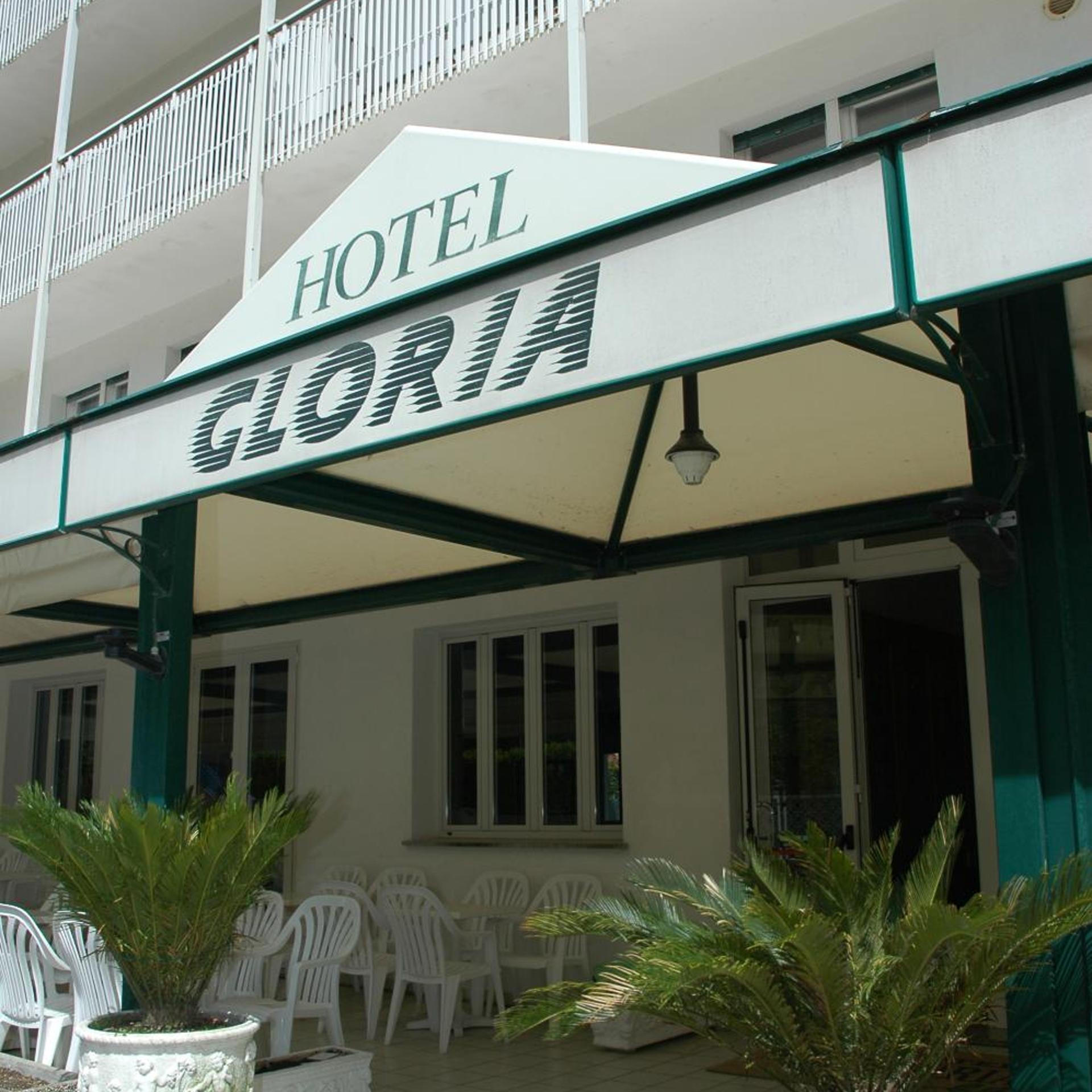 Hotel Gloria 6/68