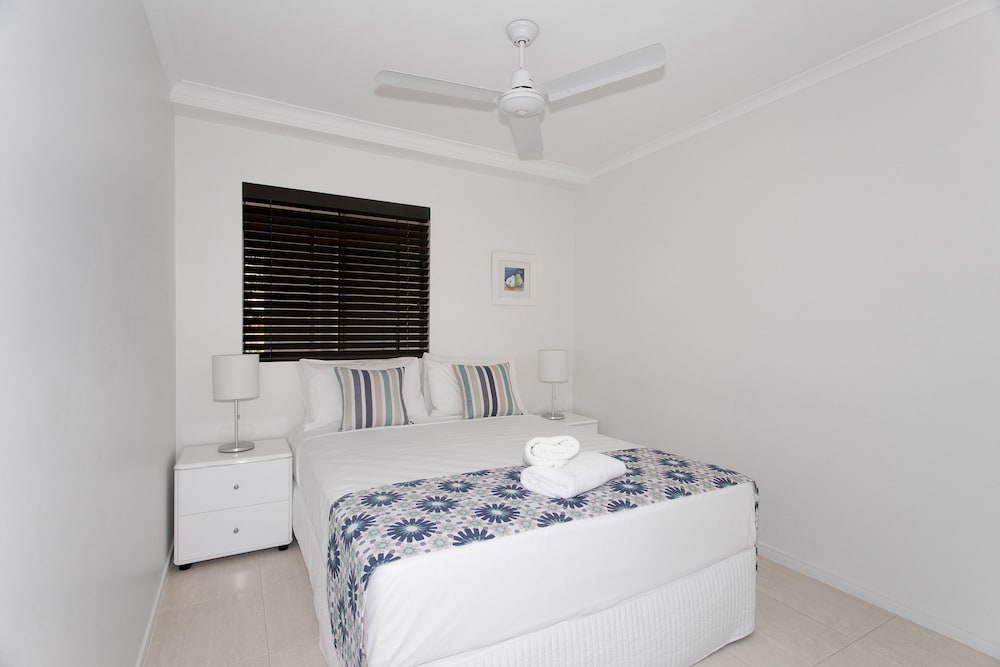 OFFSHORE NOOSA RESORT 6/78