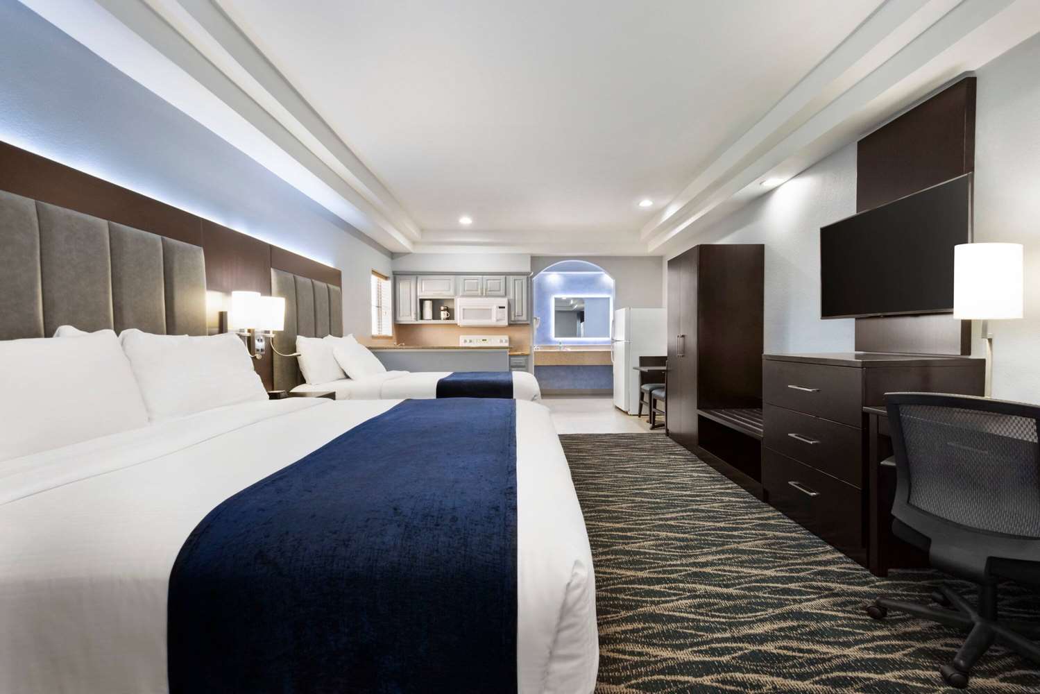Days Inn & Suites by Wyndham Houston Hobby Airport 18/41