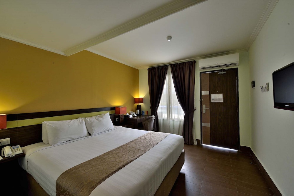 Hotel Dafam Cilacap 11/36
