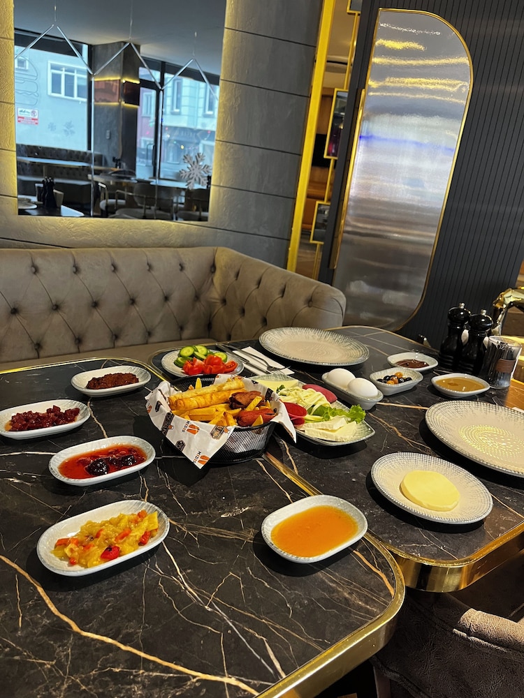 Midis Otel 33/50