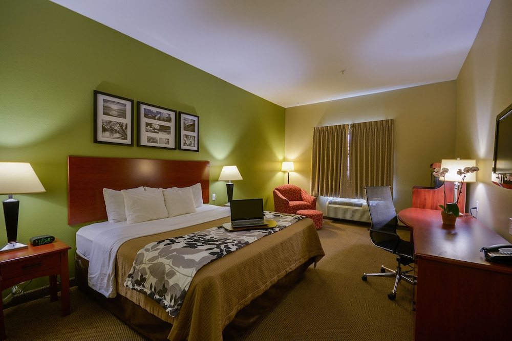 Sleep Inn Suites Pearland Houston South 9/35