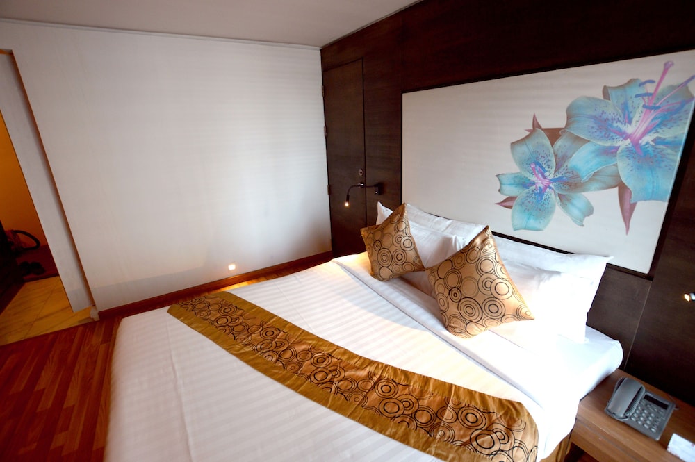 I Residence Hotel Silom 23/67