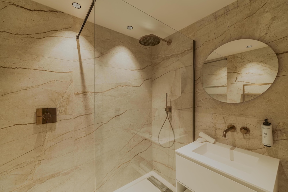 Hotel Le Christina 52/54