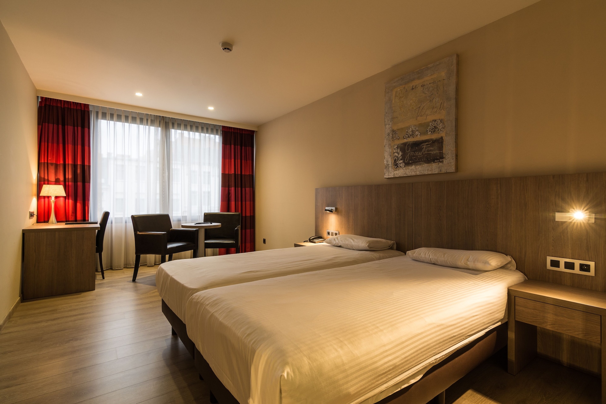 STANDARD, DOUBLE OR TWIN BED