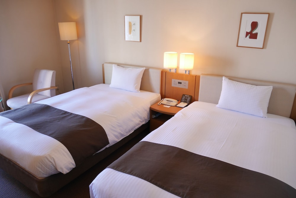 Rembrandt Hotel Atsugi 23/63