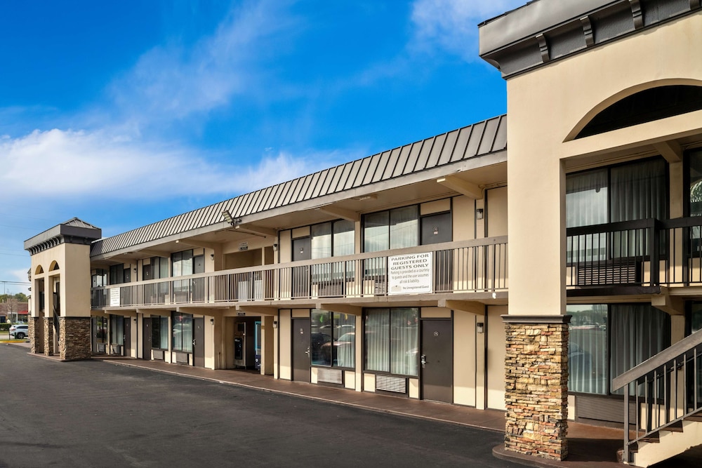 Americas Best Value Inn Orlando 84/93